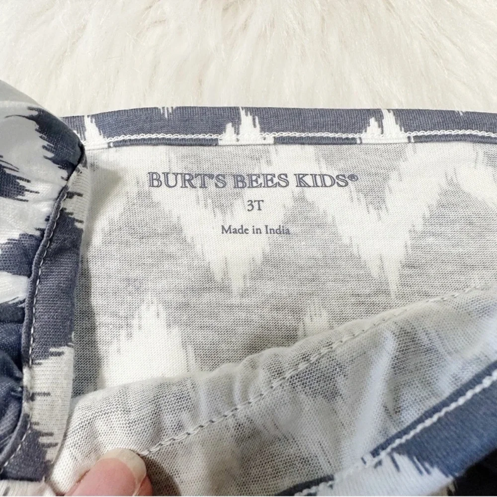 NWT Burt's Bees Baby Ikat Chevron Ruffle Tee & Baby Knit Terry Short Set‎